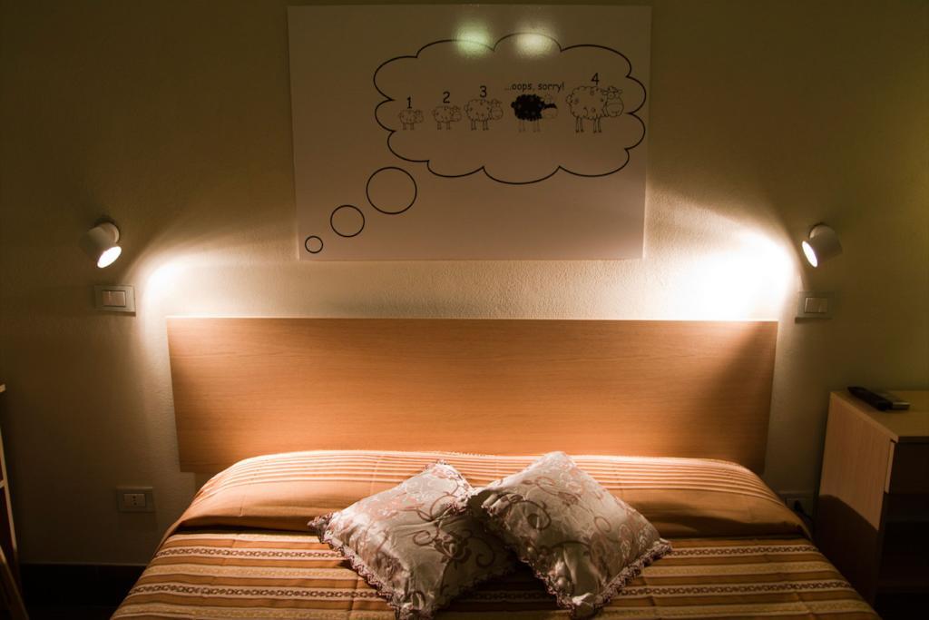 La Sella Del Diavolo Guest House กาญารี ภายนอก รูปภาพ