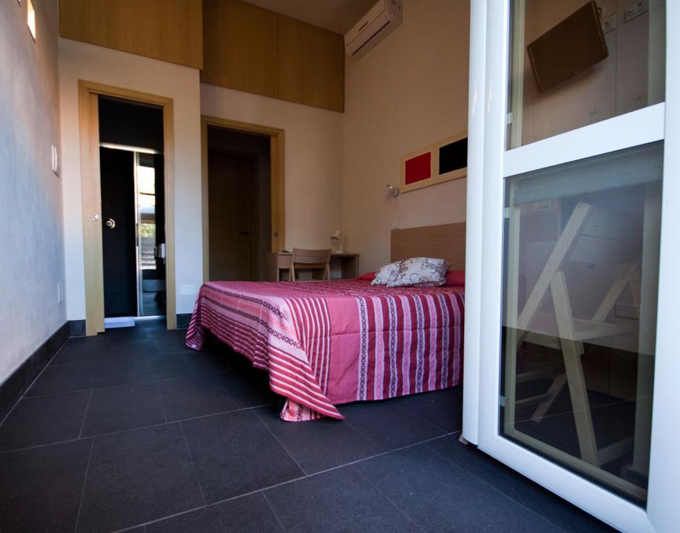 La Sella Del Diavolo Guest House กาญารี ภายนอก รูปภาพ