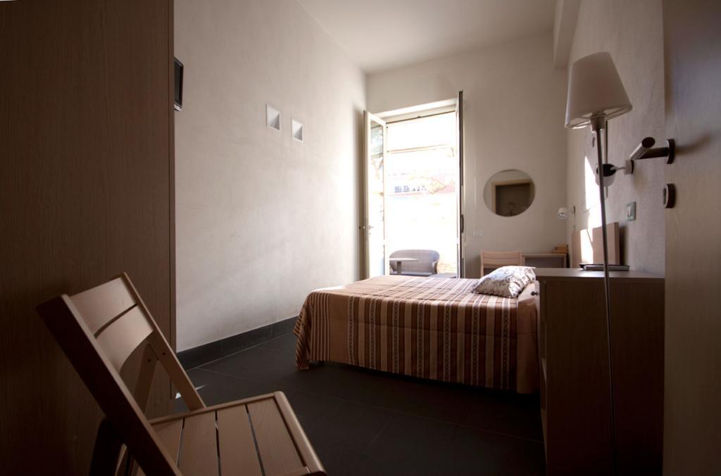 La Sella Del Diavolo Guest House กาญารี ภายนอก รูปภาพ