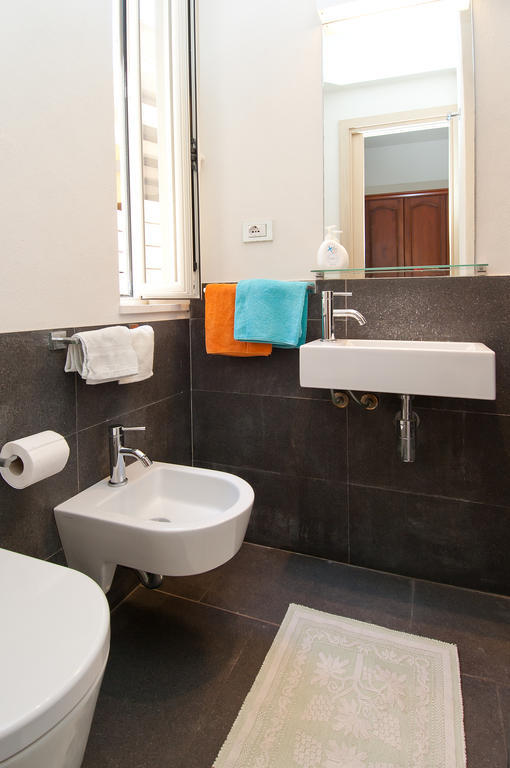 La Sella Del Diavolo Guest House กาญารี ภายนอก รูปภาพ